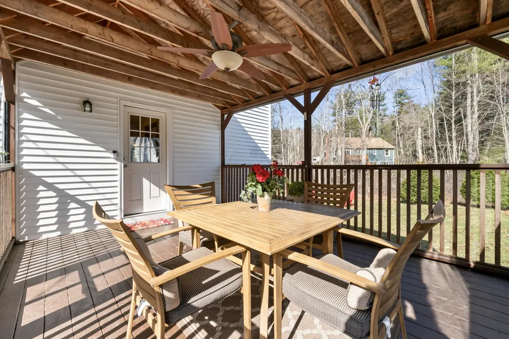 12 Pinecrest Drive York ME 03909