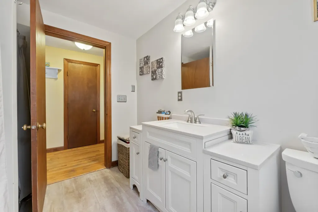12 Pinecrest Drive York ME 03909