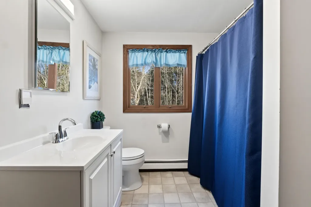 12 Pinecrest Drive York ME 03909