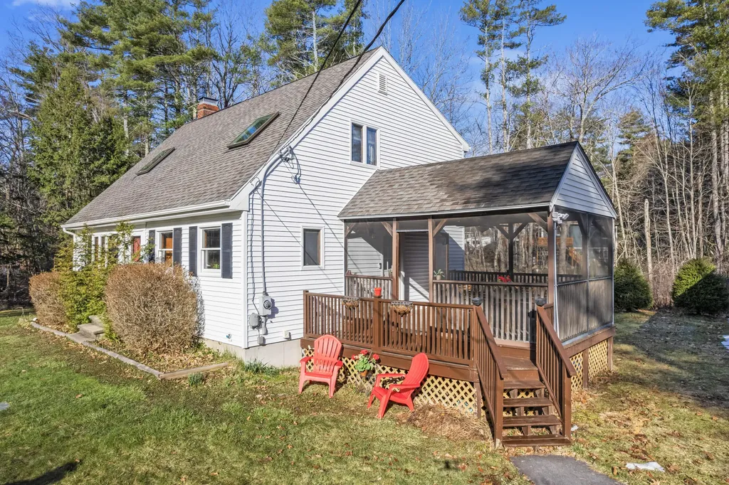 12 Pinecrest Drive York ME 03909