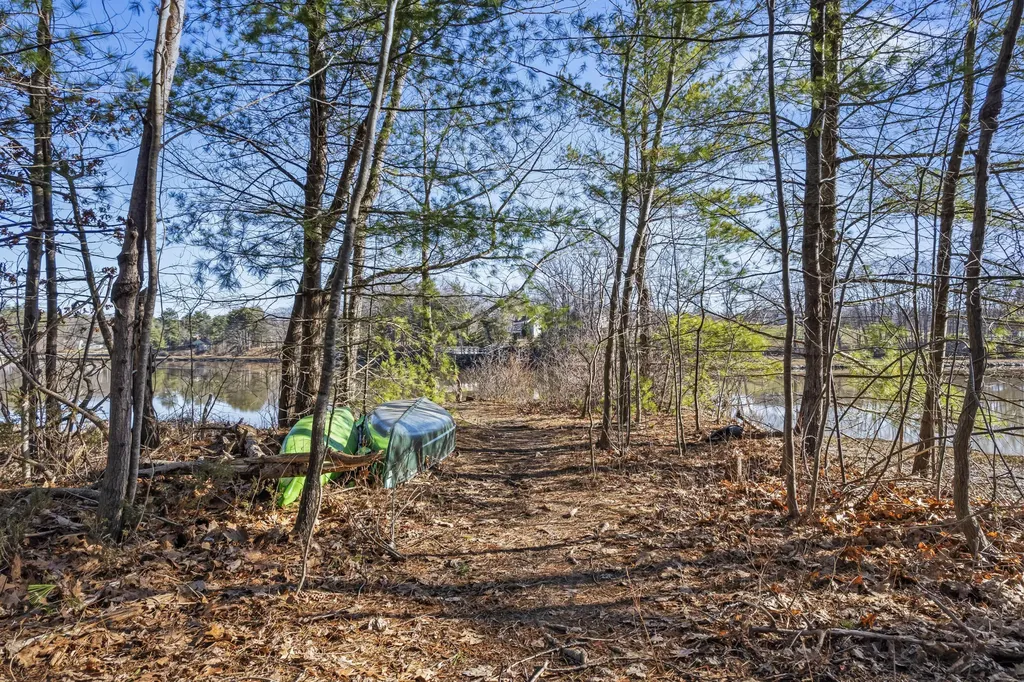 12 Pinecrest Drive York ME 03909