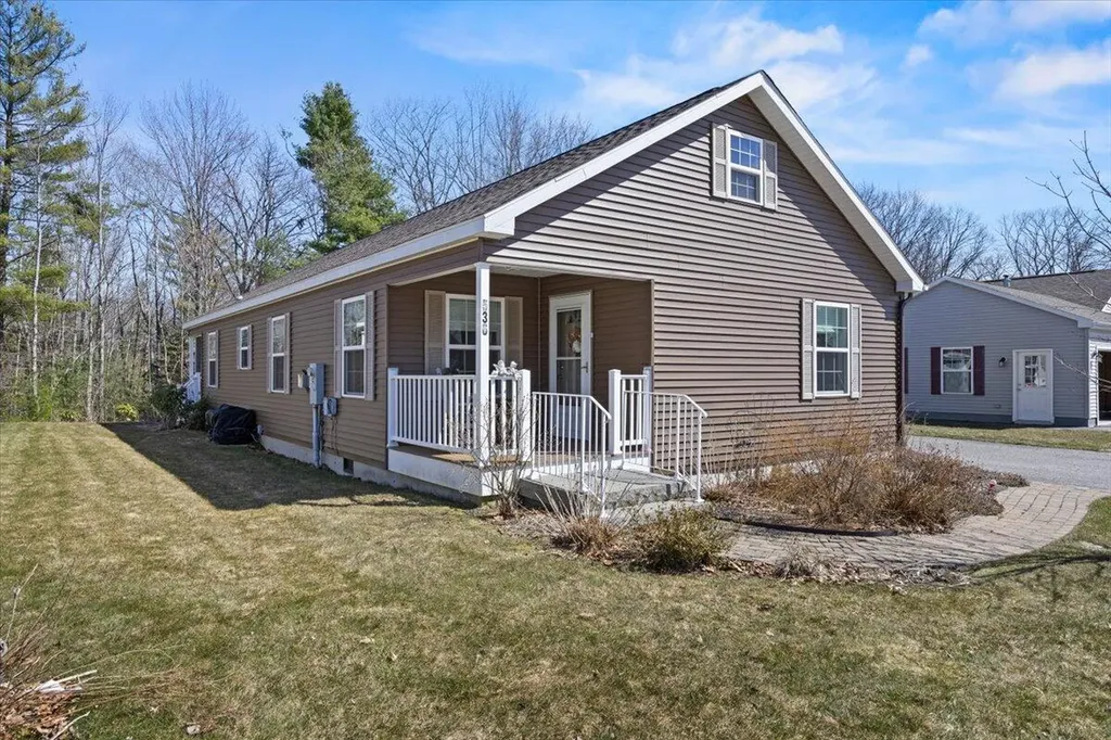 536 Desfosses Avenue Scarborough ME 04074