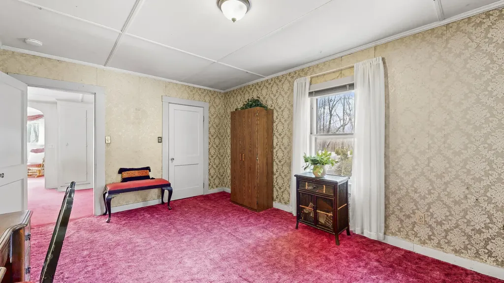 387 Montello Street Lewiston ME 04240