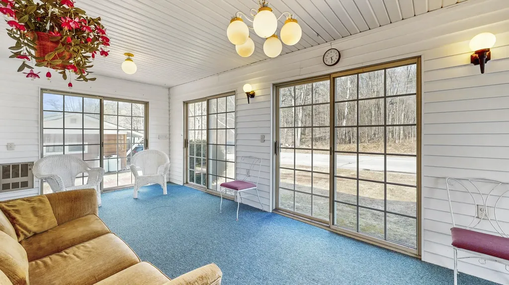 387 Montello Street Lewiston ME 04240