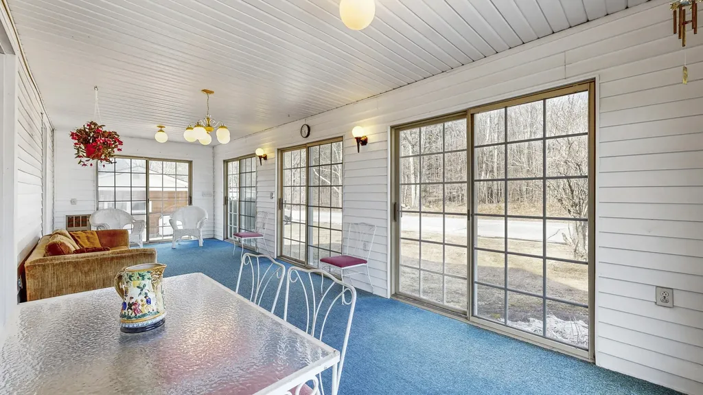 387 Montello Street Lewiston ME 04240