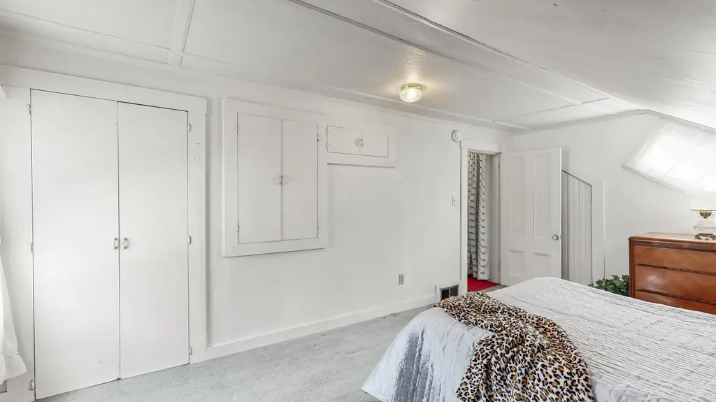 387 Montello Street Lewiston ME 04240