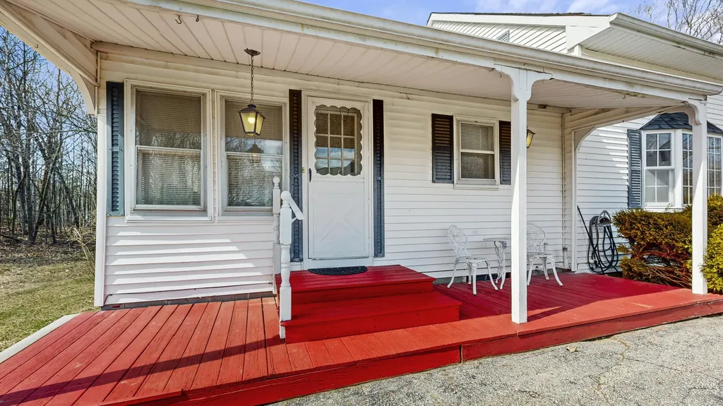 387 Montello Street Lewiston ME 04240