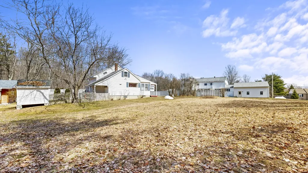 387 Montello Street Lewiston ME 04240