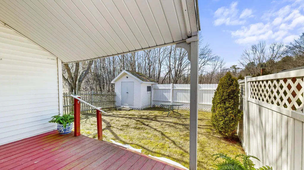 387 Montello Street Lewiston ME 04240
