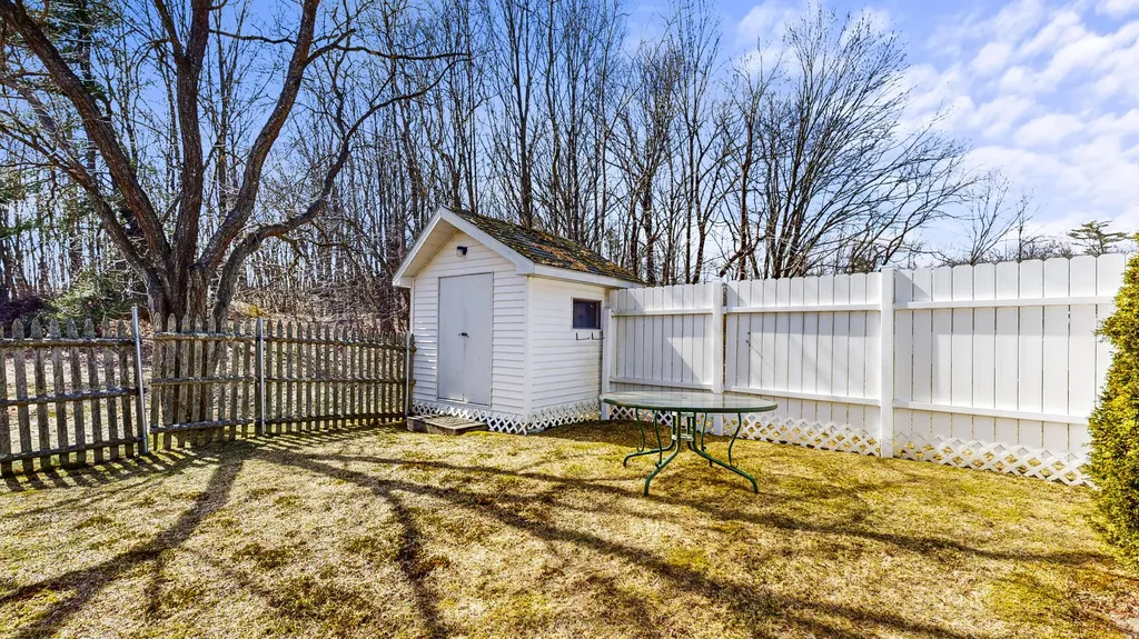 387 Montello Street Lewiston ME 04240