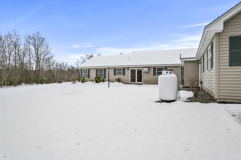 86 Terri Lane West Gardiner ME 04345
