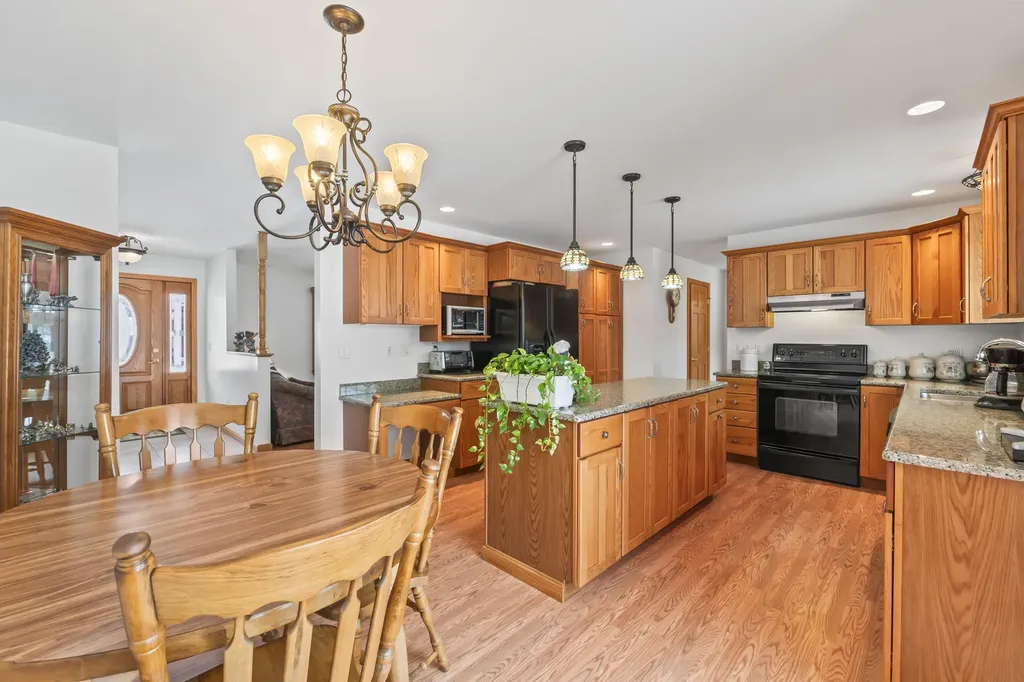 86 Terri Lane West Gardiner ME 04345