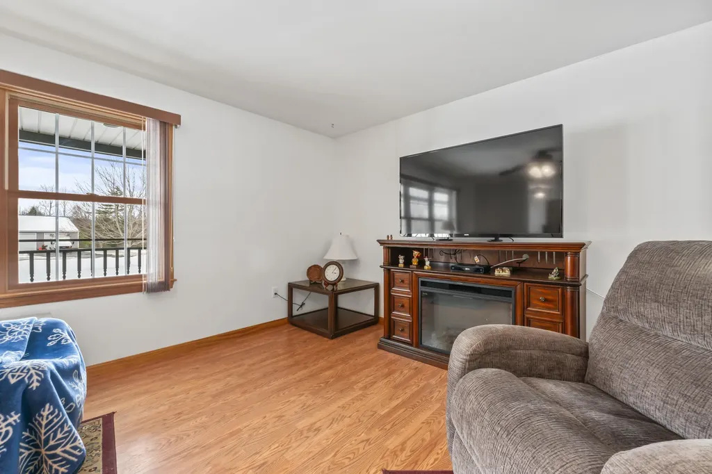 86 Terri Lane West Gardiner ME 04345