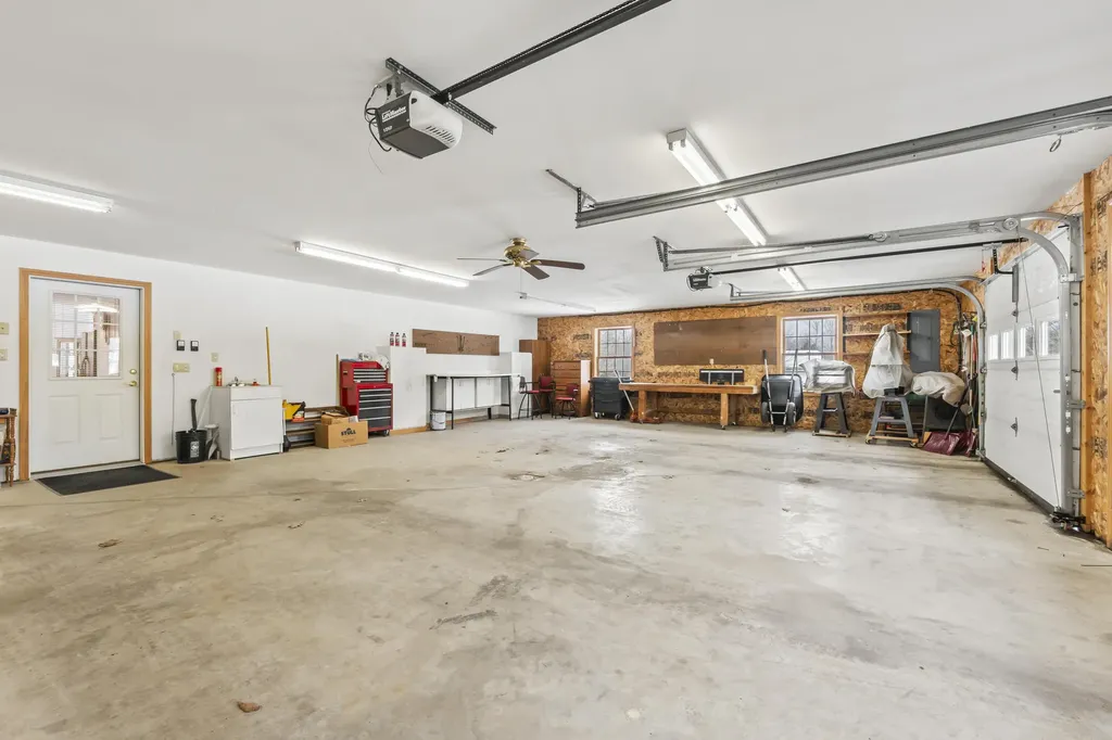 86 Terri Lane West Gardiner ME 04345