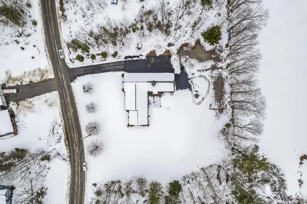 86 Terri Lane West Gardiner ME 04345