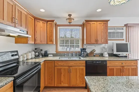 86 Terri Lane West Gardiner ME 04345