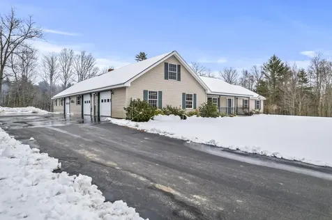 86 Terri Lane West Gardiner ME 04345