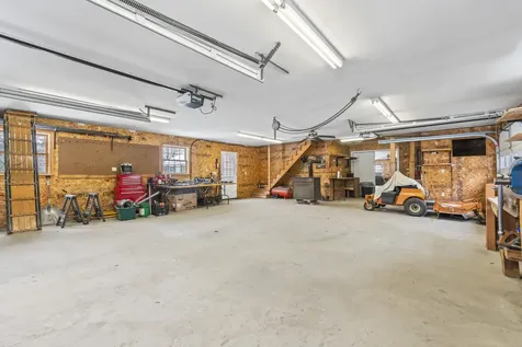 86 Terri Lane West Gardiner ME 04345