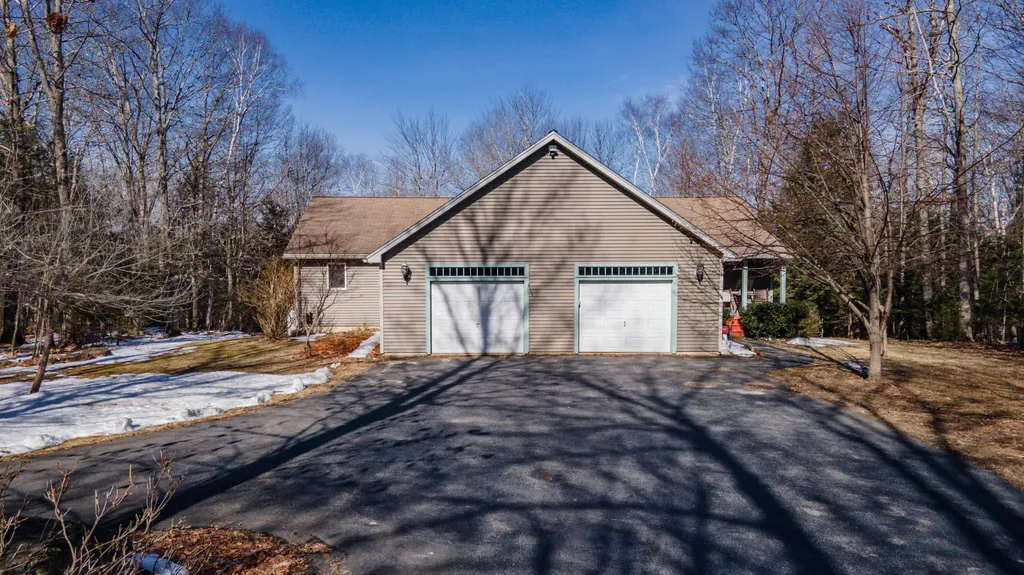57 Maple Ridge Drive Winthrop ME 04364