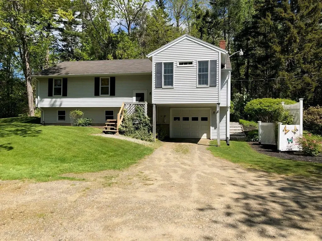 10 Kimberly Drive Rockport ME 04856