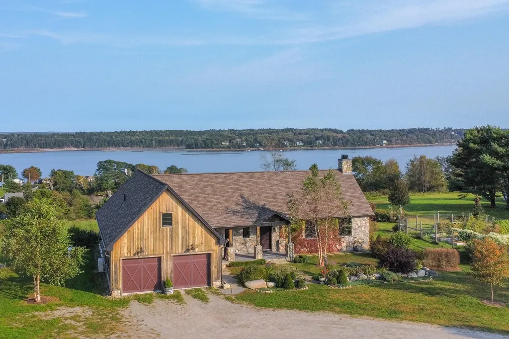 89 Allen Point Road Harpswell ME 04079