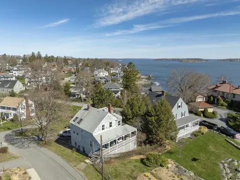 17 Glen Avenue Cape Elizabeth ME 04107
