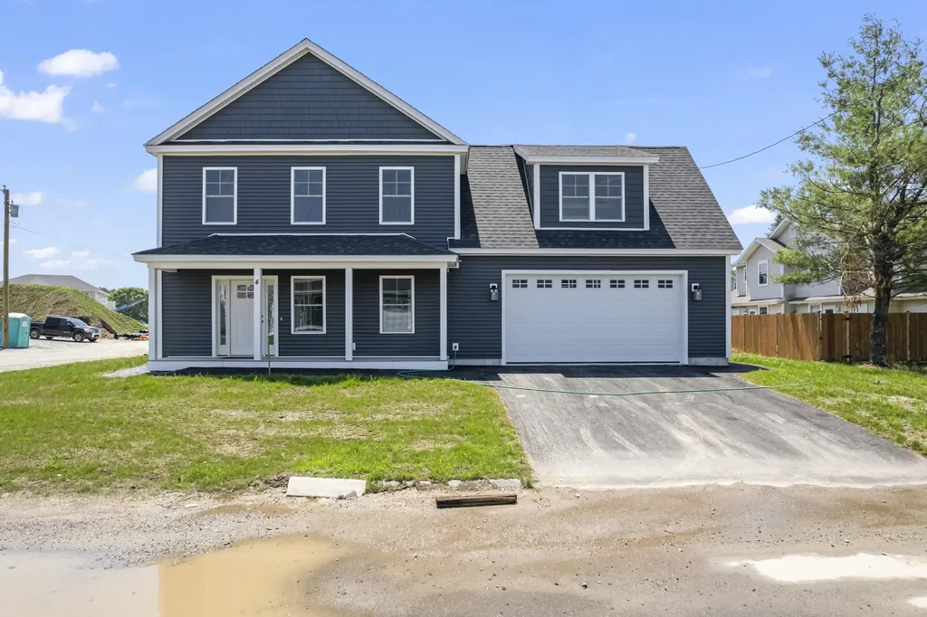 4 Nautilus Drive Brunswick ME 04011