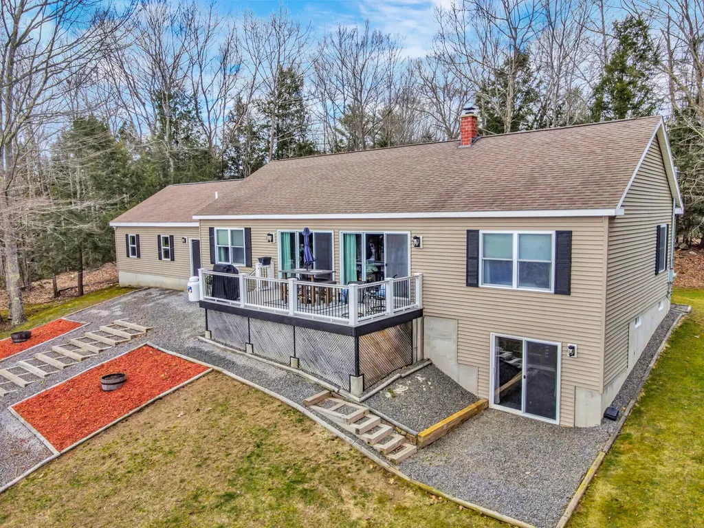 97 Johnson Lane West Gardiner ME 04345