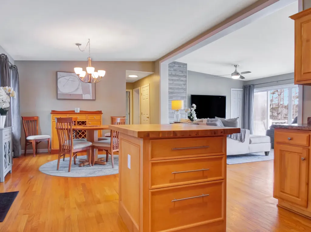 97 Johnson Lane West Gardiner ME 04345