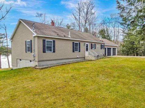 97 Johnson Lane West Gardiner ME 04345