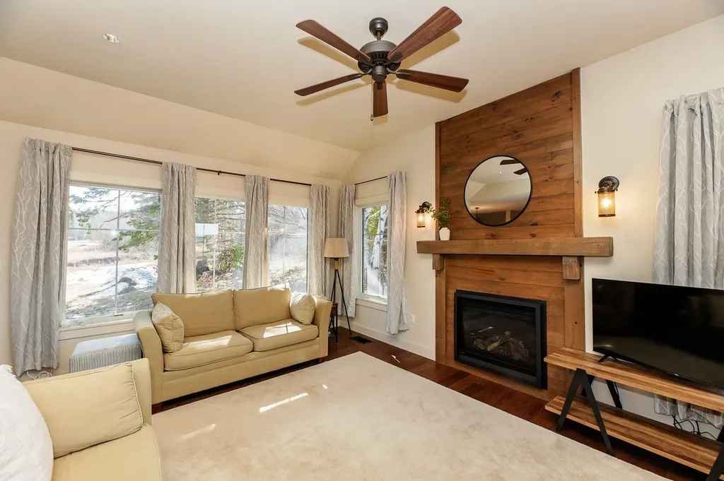 11 Marbles Way Rangeley ME 04970