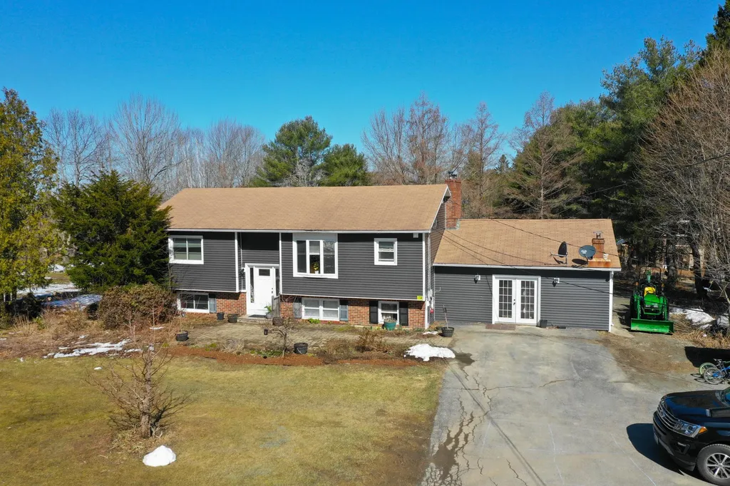 1254 Kennebec Road Hampden ME 04444