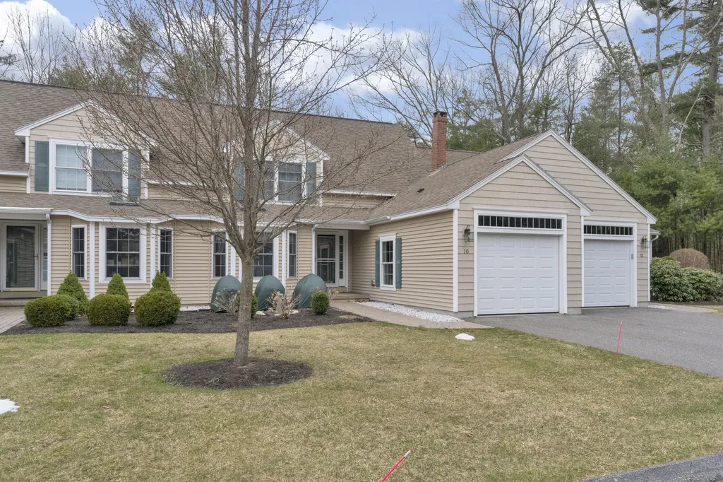 10 Sterling Drive Kennebunk ME 04043