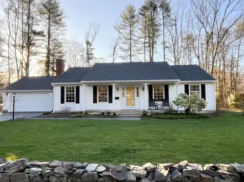 17 Oak Bluff Road Kennebunk ME 04043