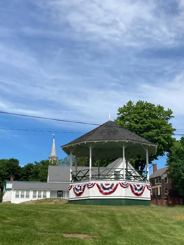 3 Green Street Eastport ME 04631