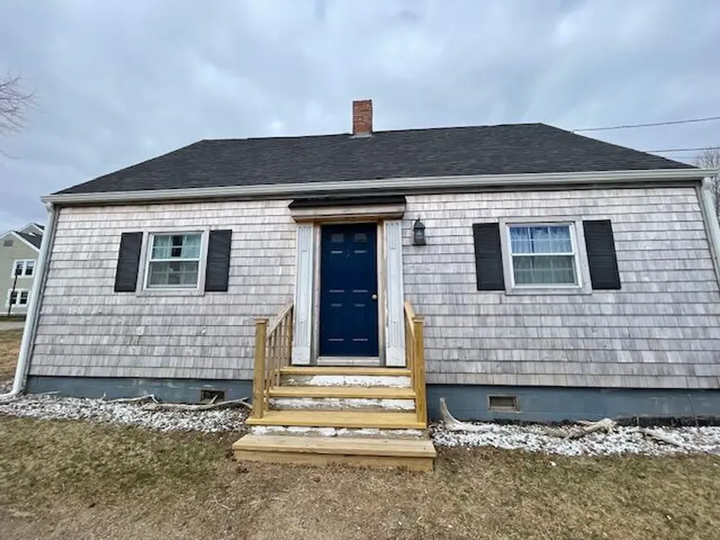 9 Orange Street Eastport ME 04631