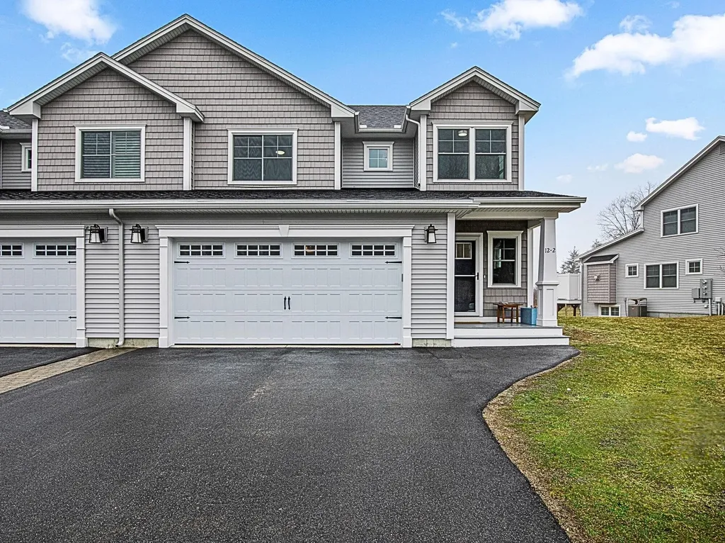 12 Tuscan Way Falmouth ME 04105