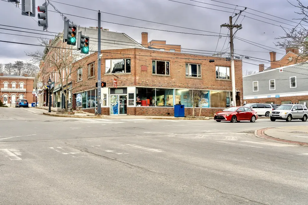 93 Main Street Belfast ME 04915