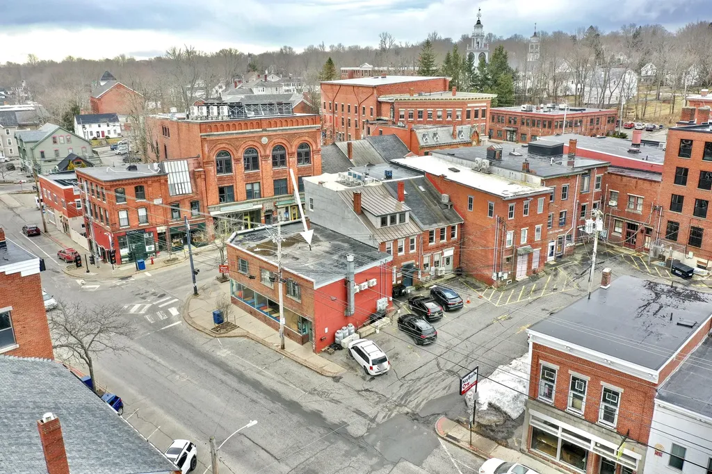 93 Main Street Belfast ME 04915