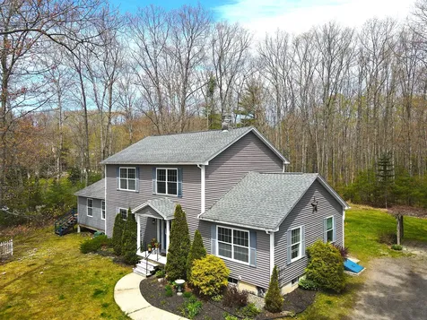 10 Beechwood Lane Lincolnville ME 04849