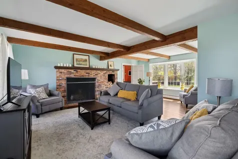 61 Harris Road Minot ME 04258