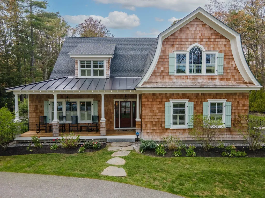 194 Foreside Road Falmouth ME 04105