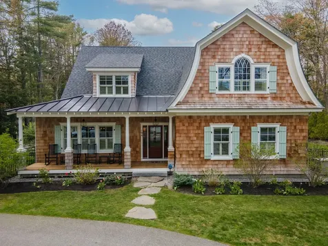 194 Foreside Road Falmouth ME 04105