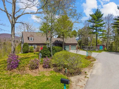 8 Pine Brae Lane Rockport ME 04856
