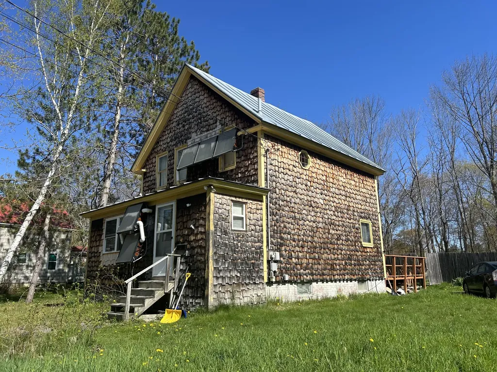 7 Edgewood Street Waterville ME 04901