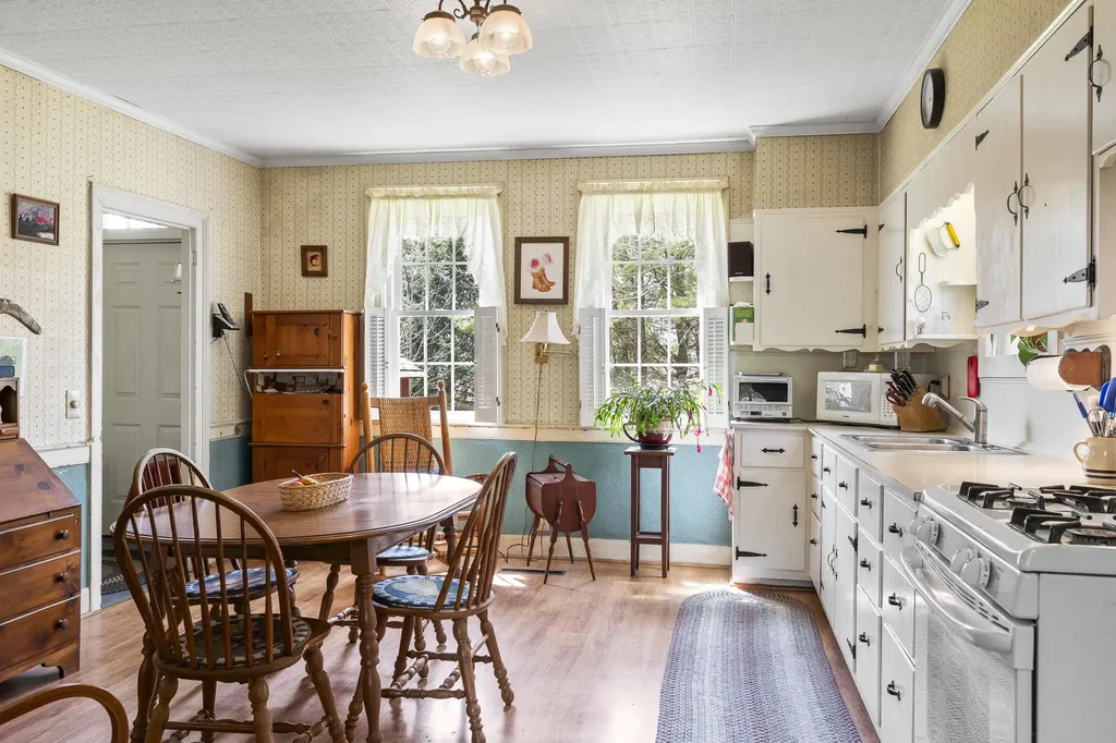 505 Willow Lane Wiscasset ME 04578
