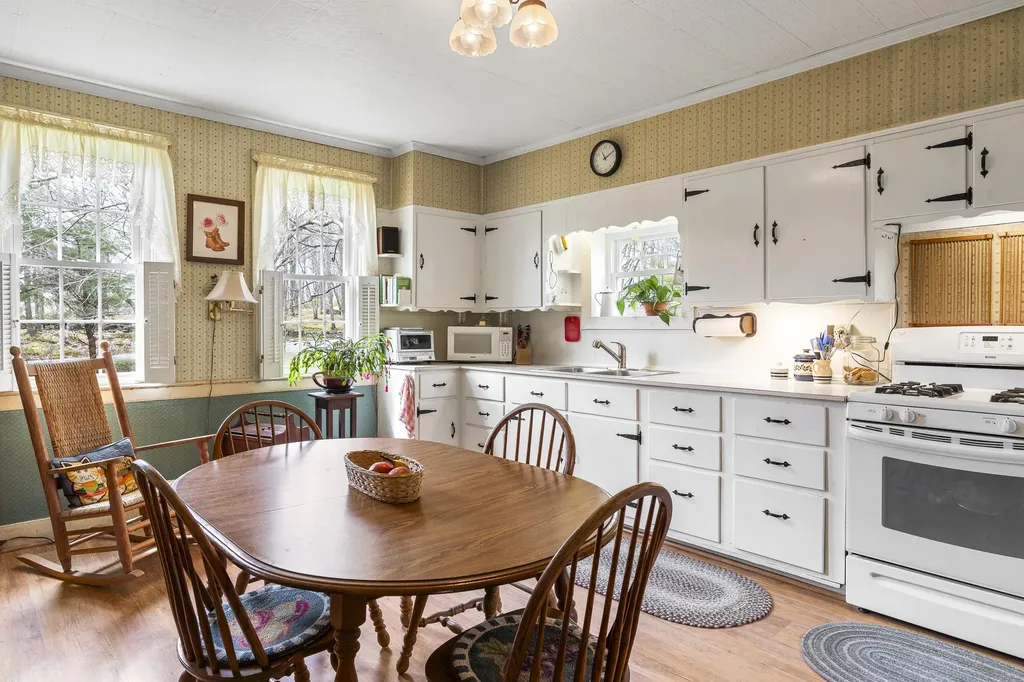 505 Willow Lane Wiscasset ME 04578