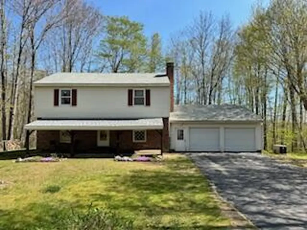 43 Pinewood Drive Wiscasset ME 04578