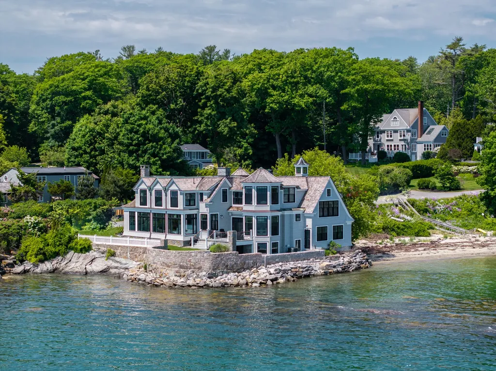 96 Waites Landing Road Falmouth ME 04105