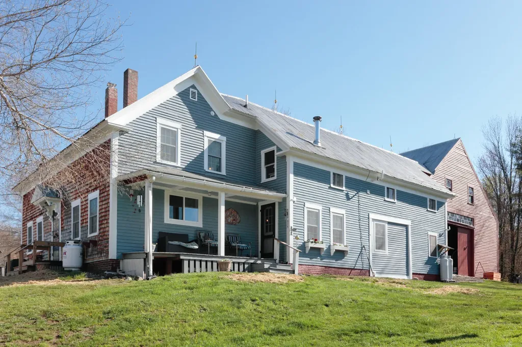 181 Stanley Road Sanford ME 04083